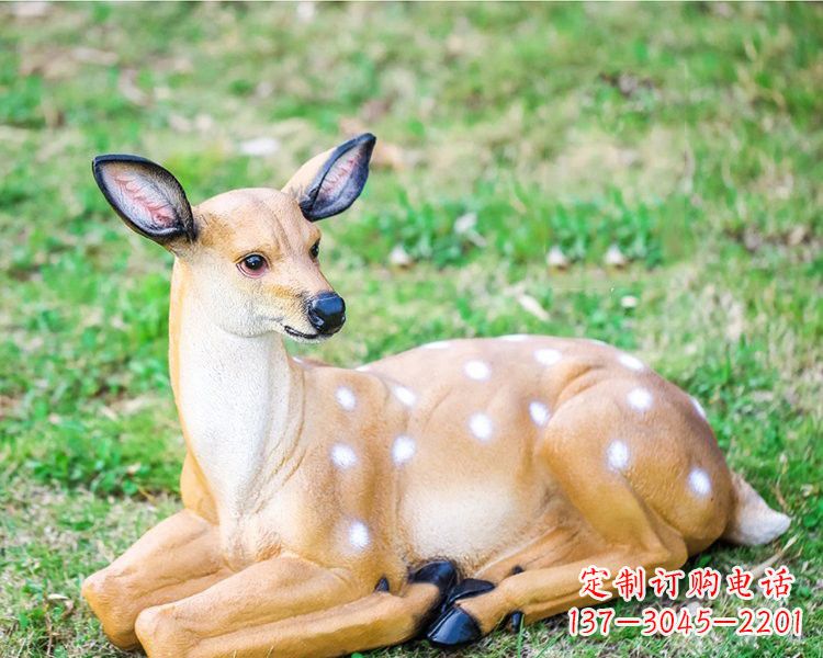 佛山玻璃钢卧姿梅花鹿