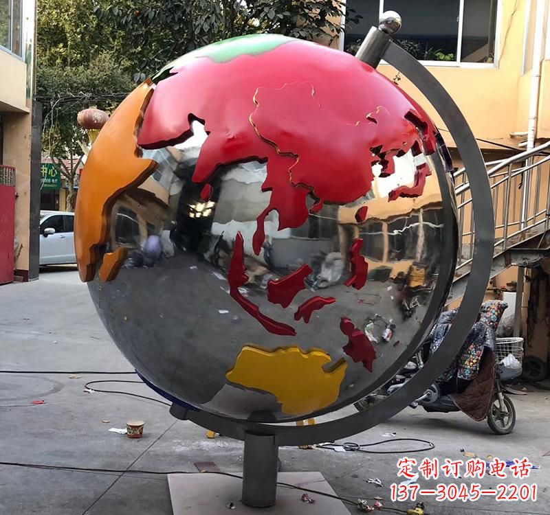 佛山不锈钢彩绘地球仪雕塑