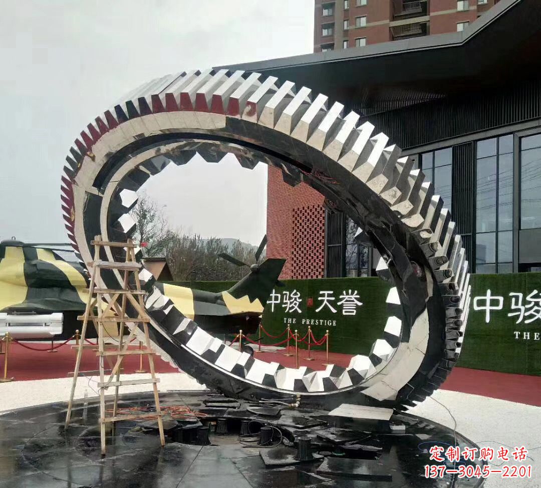 佛山不锈钢抽象齿轮雕塑1