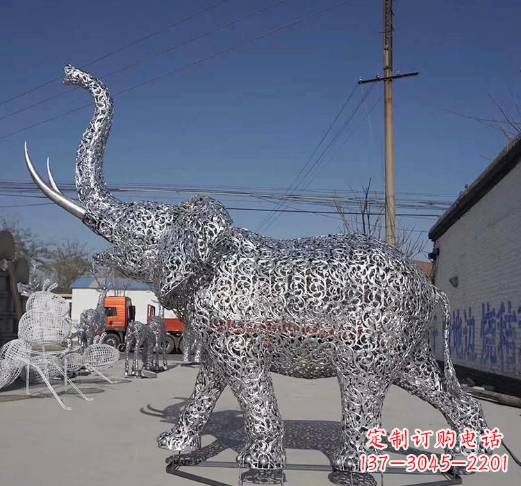 佛山不锈钢大象雕塑象征力量与美丽