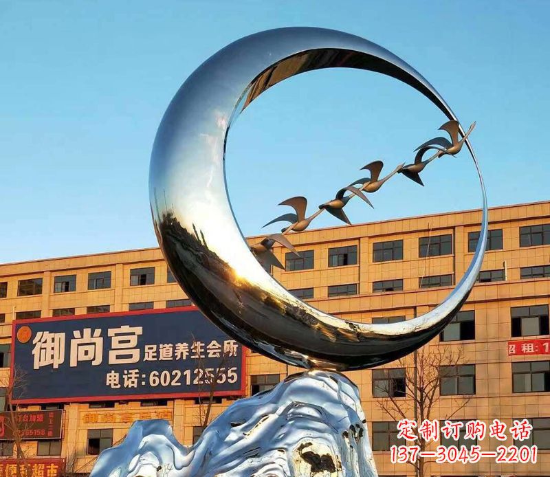 佛山不锈钢大雁雕塑象征着生机勃勃的美丽