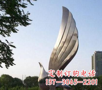 佛山不锈钢鸽子雕塑美丽的象征