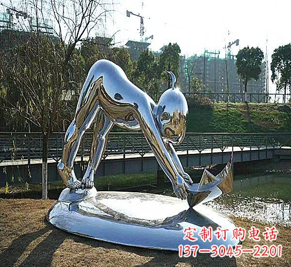 佛山不锈钢公园里的儿童雕塑