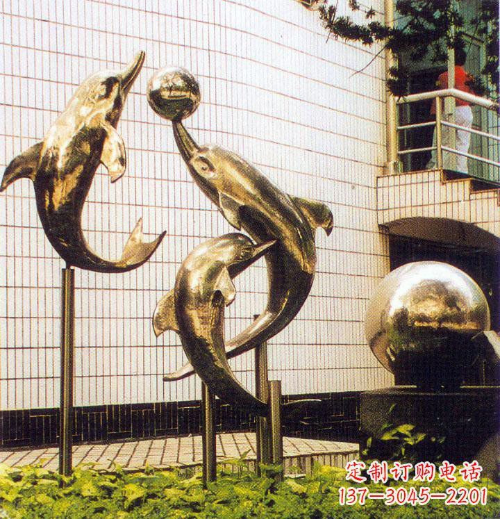 佛山海豚跃动的校园雕塑