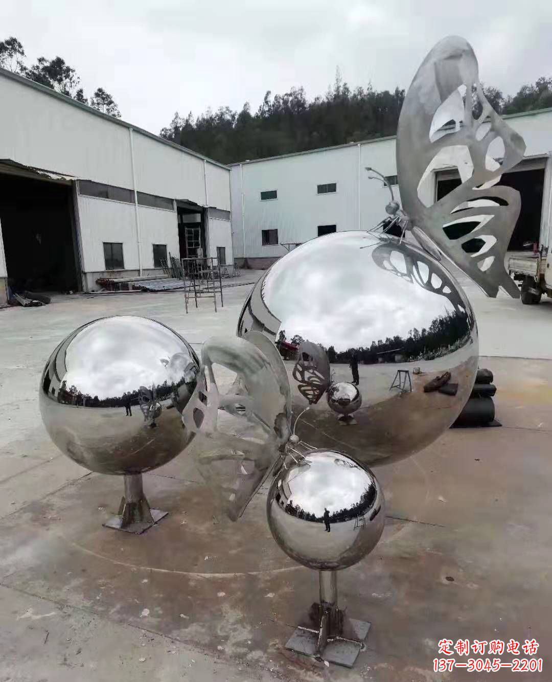佛山不锈钢蝴蝶雕塑美丽而迷人