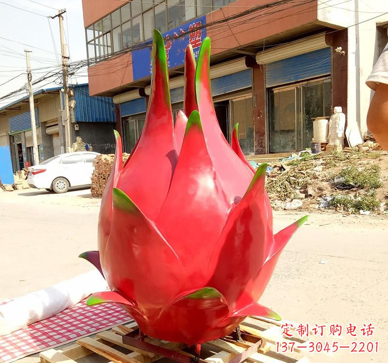 佛山精美不锈钢火龙果雕塑