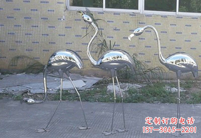 佛山不锈钢火烈鸟雕塑给人以美好的视觉享受