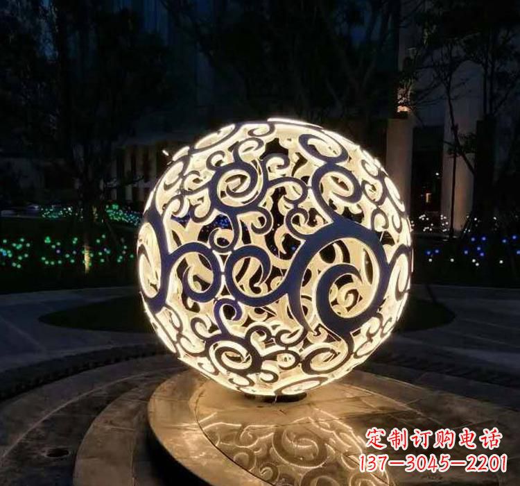 佛山不锈钢镂空球喷泉雕塑艺术性的水景装饰