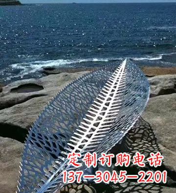 佛山不锈钢镂空树叶景观雕塑精致而又充满灵性