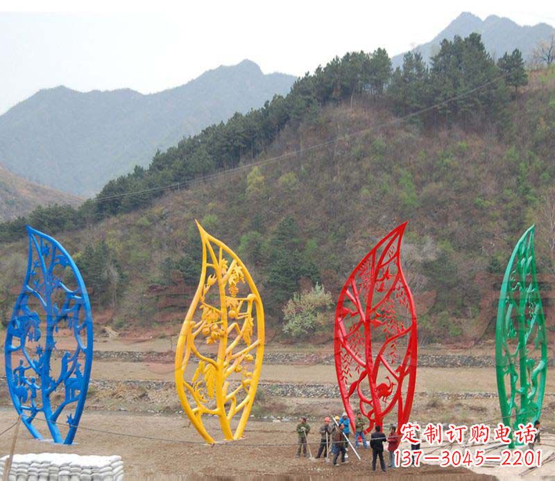 佛山不锈钢镂空树叶景观雕塑精美绝伦