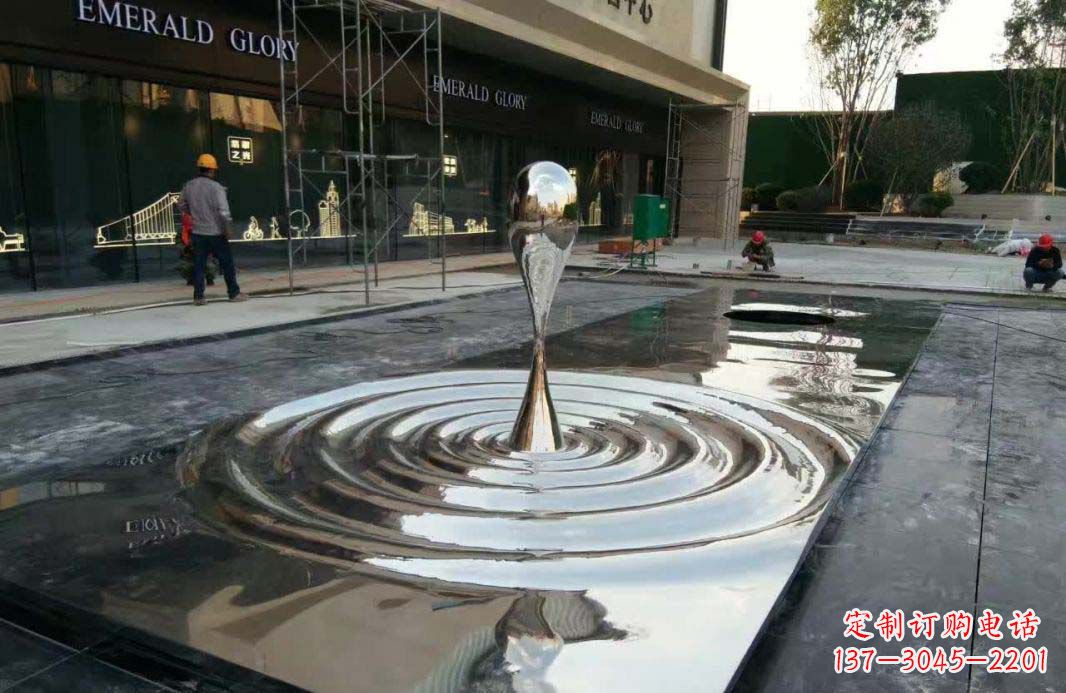 佛山不锈钢水滴雕塑美丽的艺术表现