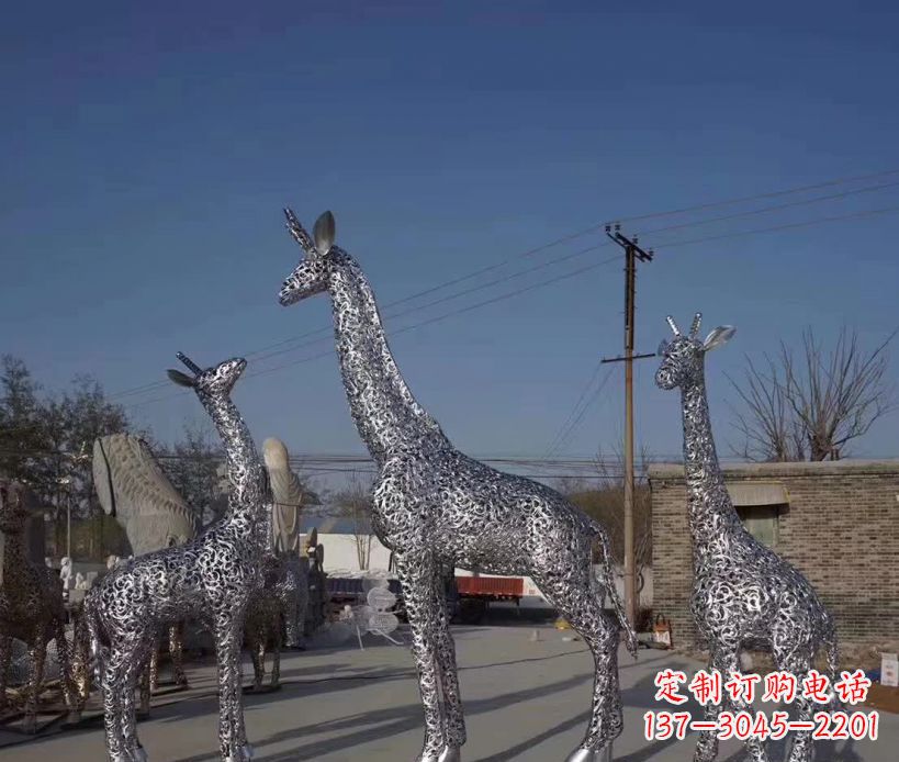 佛山不锈钢镂空雕塑长颈鹿