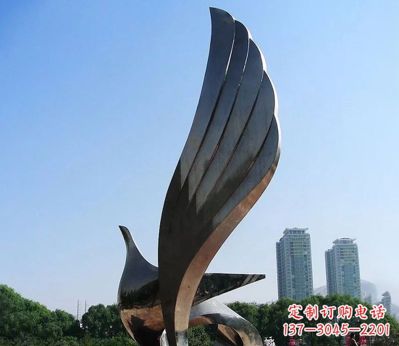 佛山不锈钢翅膀雕塑象征着自由的美