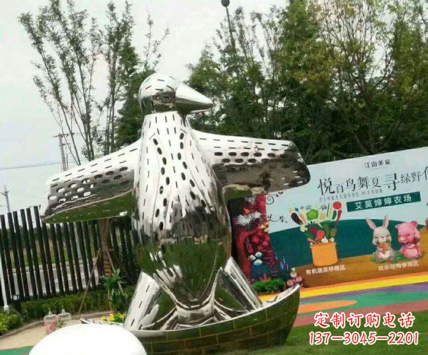 佛山企鹅的精美雕塑