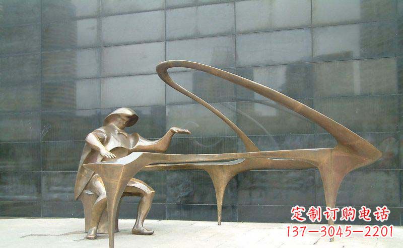 佛山抽象人物弹钢琴街边景观铜雕