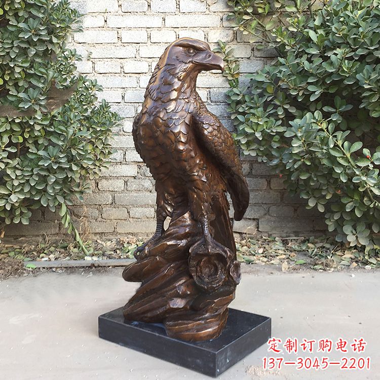 佛山铸造精美的老鹰雕塑