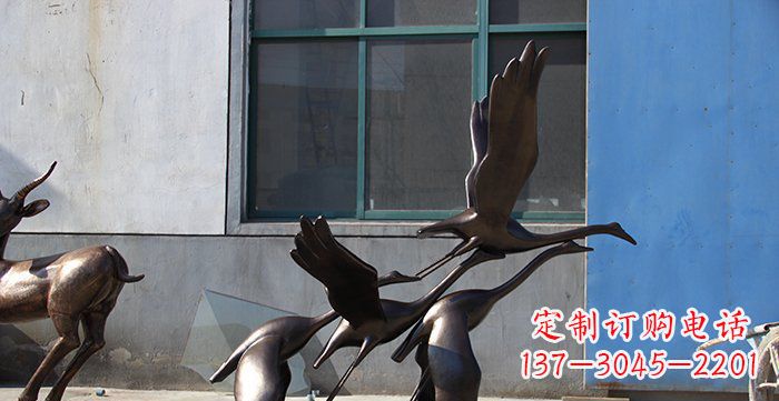 佛山大雁飞翔铸铜动物铜雕