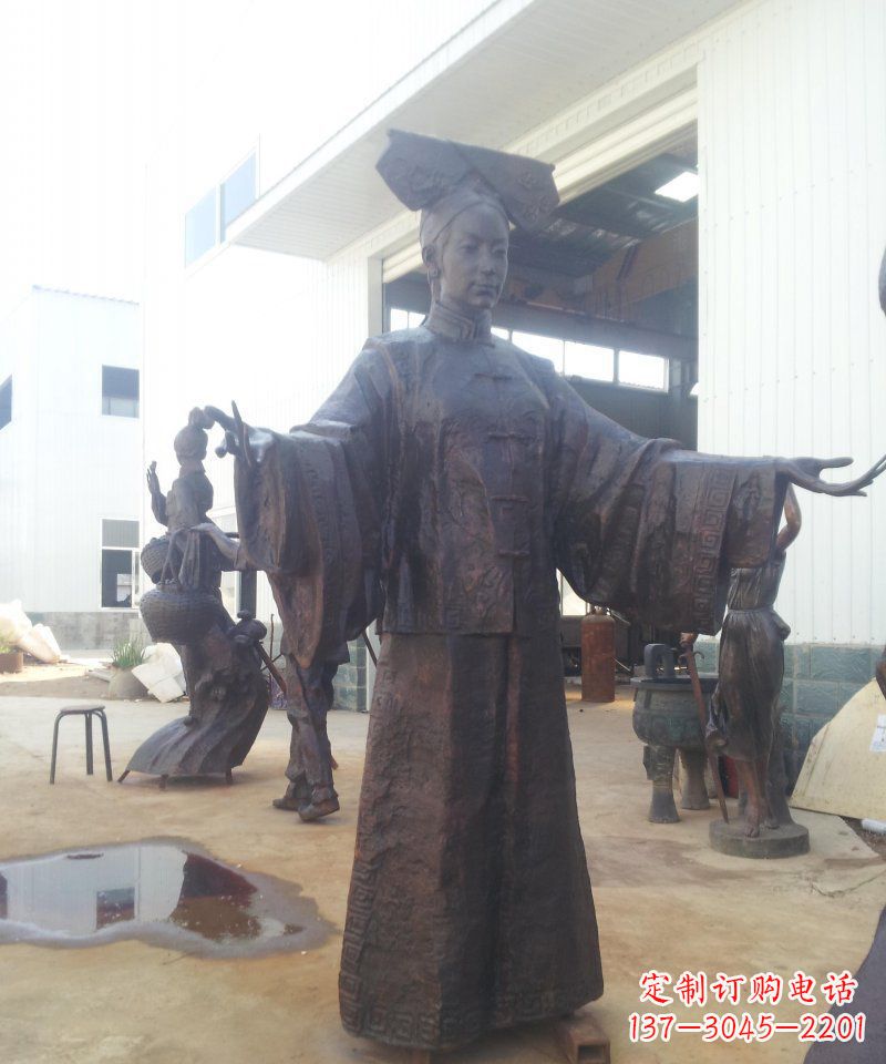 佛山清朝女子古代人物铜雕塑