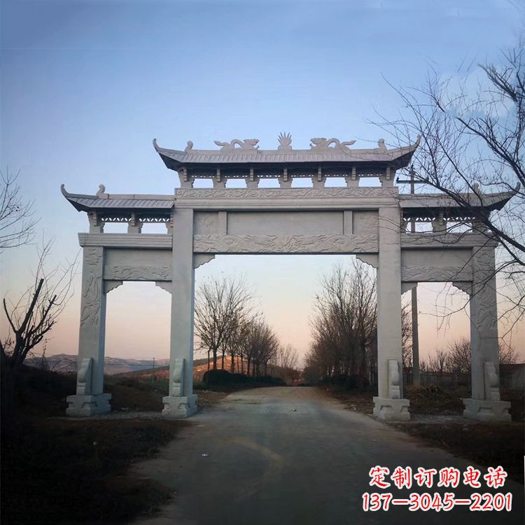 佛山道路三门石牌坊