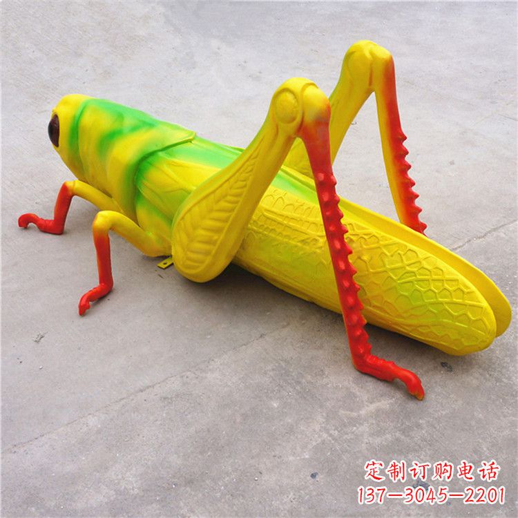佛山仿真蝗虫玻璃钢蚂蚱雕塑