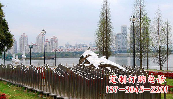 佛山动物主题不锈钢海豚雕塑
