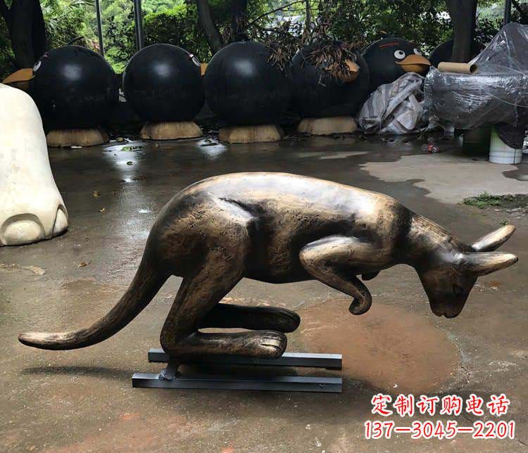 佛山中领雕塑袋鼠铜雕