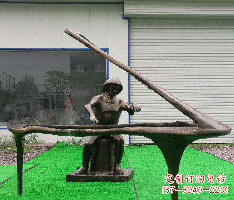 佛山 传奇钢琴雕塑
