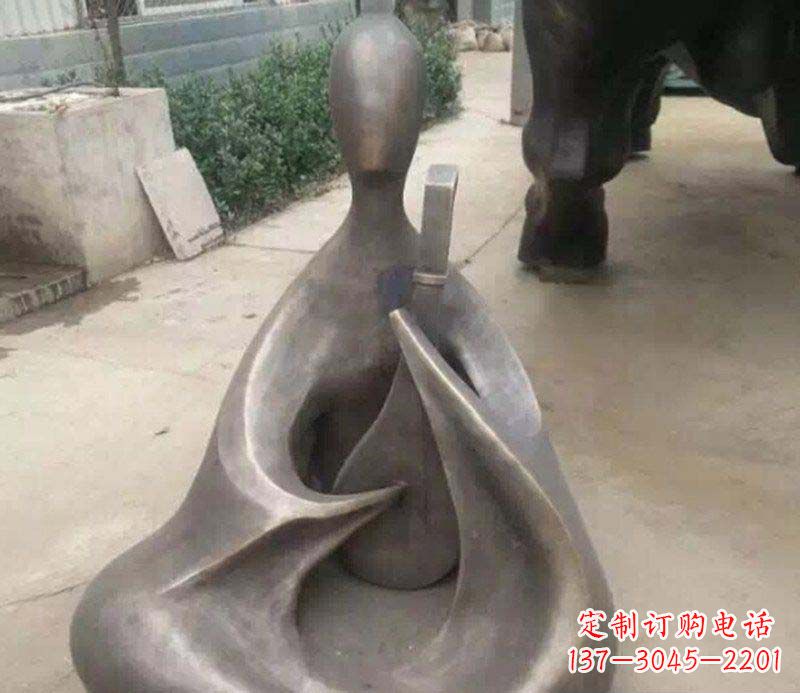佛山抽象景观弹琵琶铜雕
