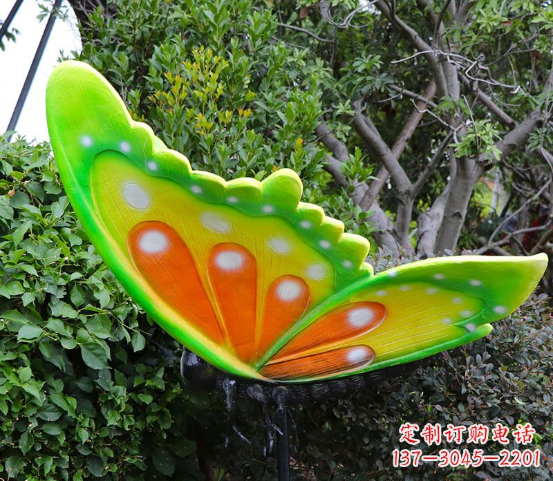 佛山公园花园草坪彩绘动物玻璃钢仿真蝴蝶雕塑
