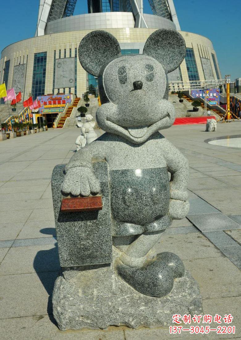 佛山令人惊叹的米老鼠塑像