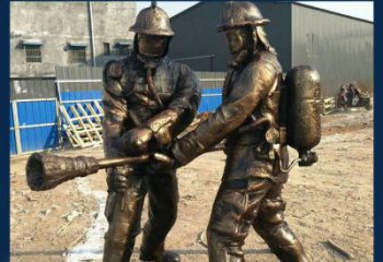 佛山以消防员为原型的铜雕塑