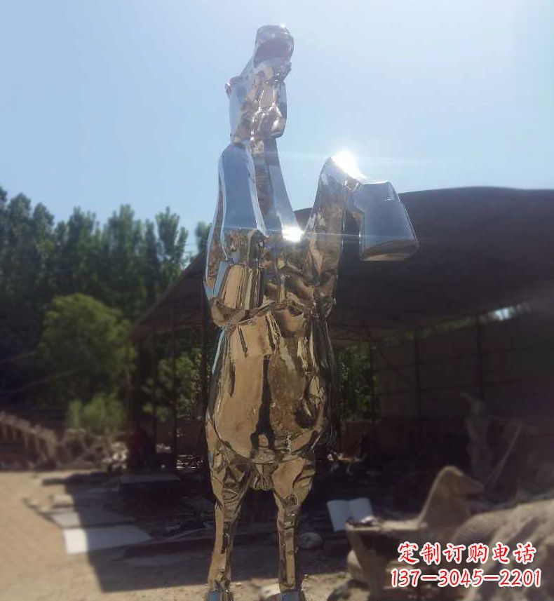 佛山典雅马雕,不锈钢镜面奔马雕塑,个性精彩