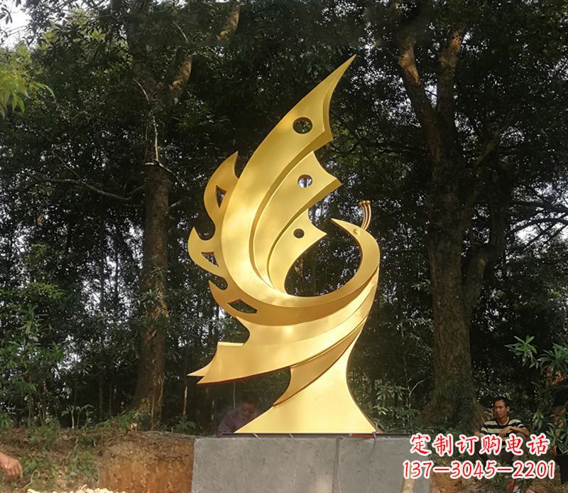 佛山以古典风格演绎不锈钢凤凰雕塑