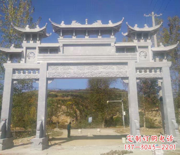 佛山中领雕塑：精雕制作仿古石牌坊石雕