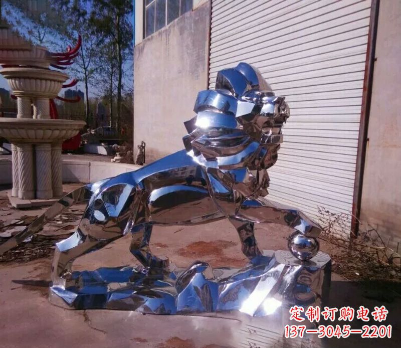 佛山中领雕塑推出的不锈钢狮子雕塑,极具艺术价…