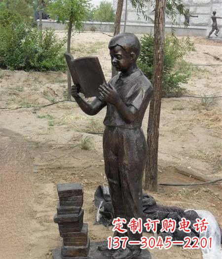 佛山中领雕塑尊贵细腻的男孩铜雕