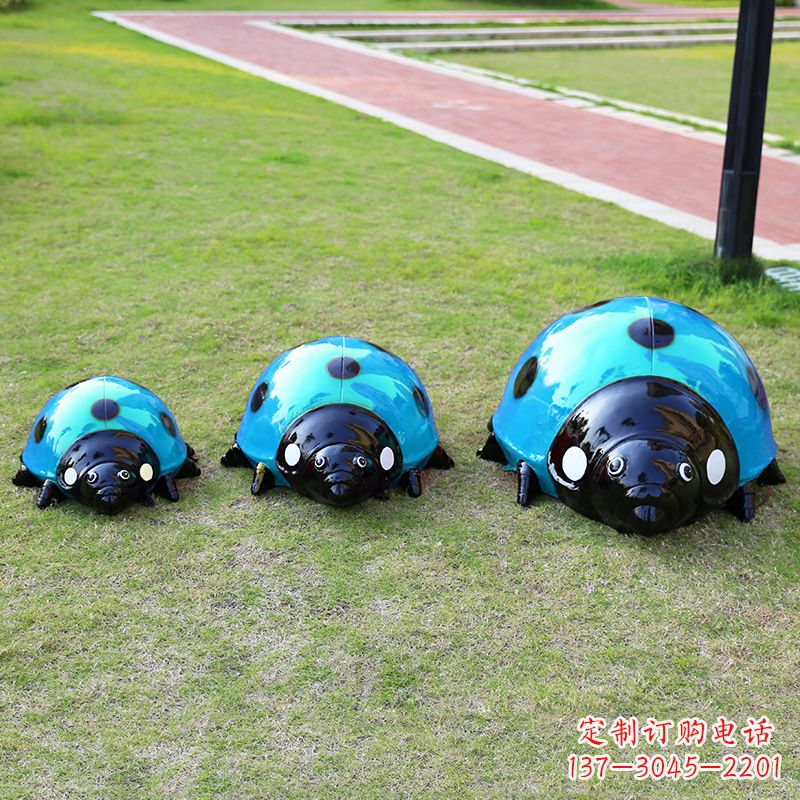 佛山中领雕塑青蓝瓢虫雕塑是一款独特而又精致的…