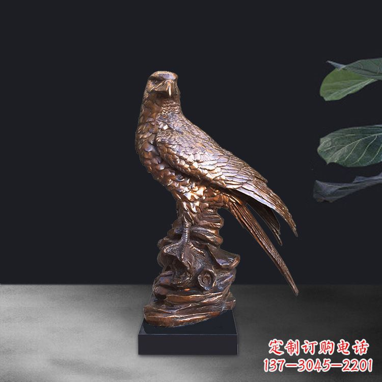 佛山精美雕刻的老鹰雕塑摆件