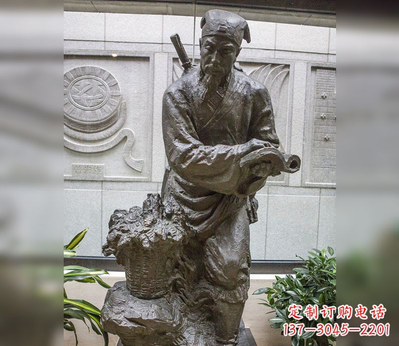 佛山中领雕塑自主研发了高雅李时珍铜雕,它以历…