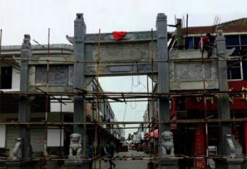佛山中领雕塑-精美街道三门石雕牌楼