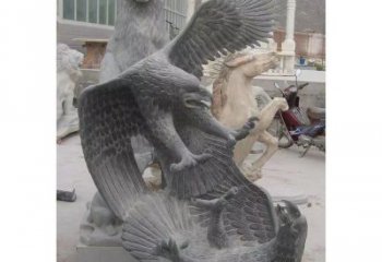 佛山中领雕塑推出的石雕老鹰是一款充满生机与力…