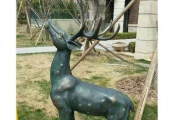 佛山梅花鹿雕塑——把大自然的魅力带入你的家