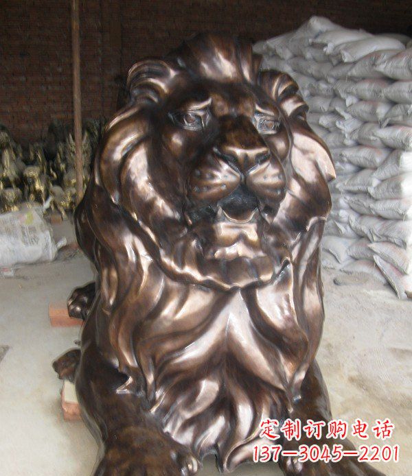 佛山静静躺在你身边,西洋狮子铜雕塑给你精致的拥抱