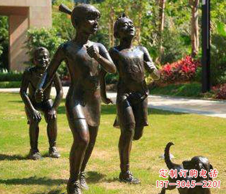 佛山宁夏中领雕塑推出的儿童铜雕跑步遛狗,一款…