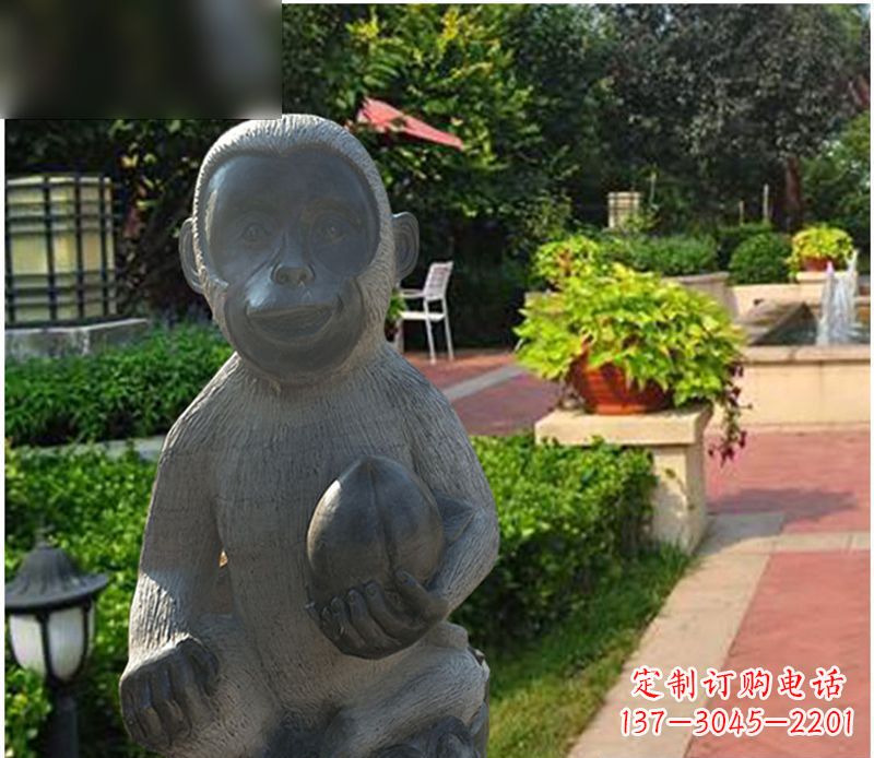 佛山青石猴雕塑:尽显可爱的童趣