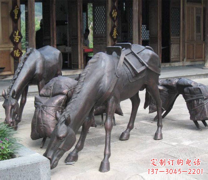 佛山拖行李的马动物铜雕