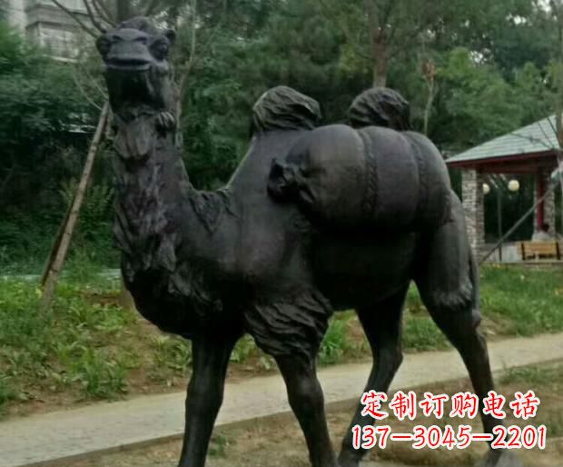 佛山驮行李的骆驼铜雕
