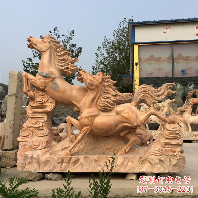 佛山晚霞红奔马群雕