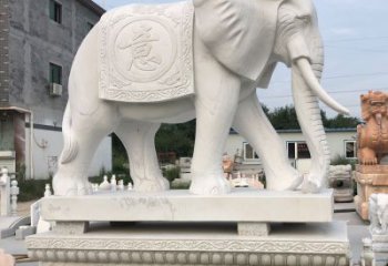 佛山精美汉白玉雕塑：观音大象