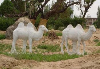 佛山欣赏大自然，石雕骆驼公园动物雕塑邀请您
